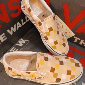 New VANS Classic Slip On Breast Cancer Awareness Checkerboard Shoes